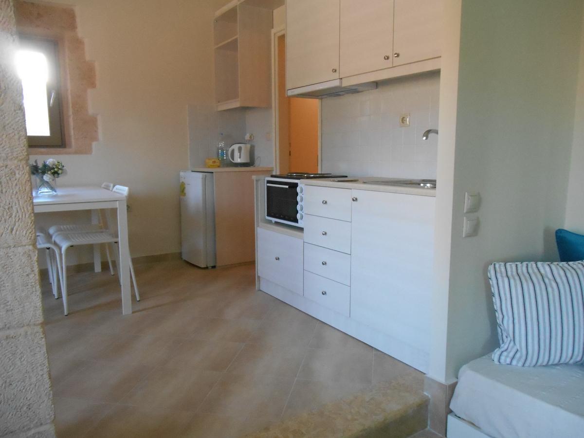 Arapakis Apartment 2 Aegina ภายนอก รูปภาพ